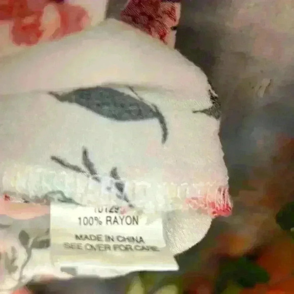 Kendall & Kylie Floral Long Sleeve Romper with adjustable straps, XS - Picture 9 of 10